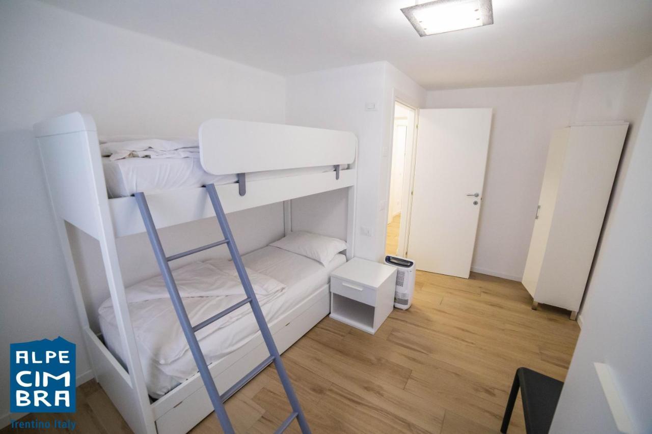 Trentino Apartments - Casa Ai Tolleri フォルガリーア エクステリア 写真