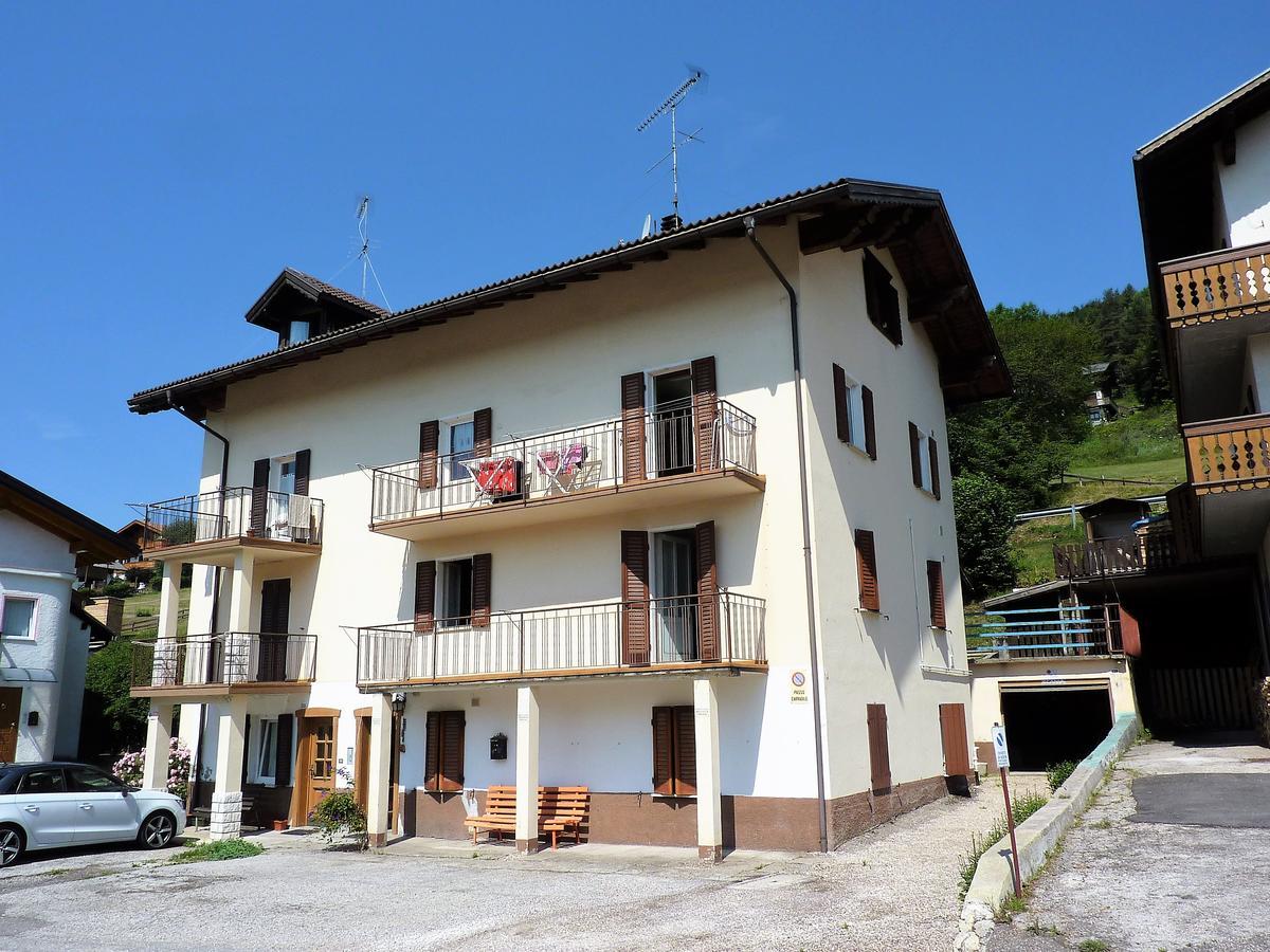Trentino Apartments - Casa Ai Tolleri フォルガリーア エクステリア 写真