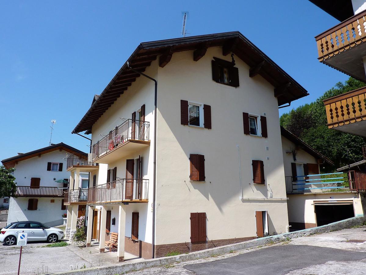 Trentino Apartments - Casa Ai Tolleri フォルガリーア エクステリア 写真